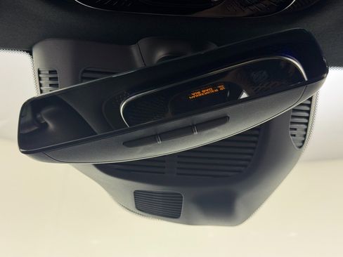 Used 2024 Mercedes-Benz GLC 300 image 38