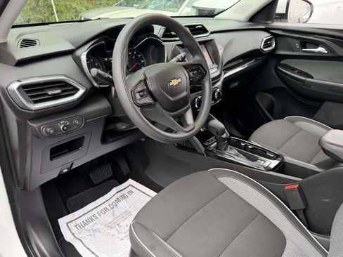 Certified 2023 Chevrolet TrailBlazer LT FWD image 11
