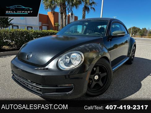 Used 2012 Volkswagen Beetle 2.5 image 1