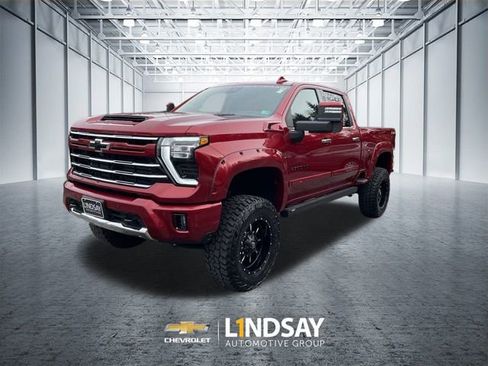 Used 2025 Chevrolet Silverado 2500 LTZ w/ LTZ Premium Package image 4