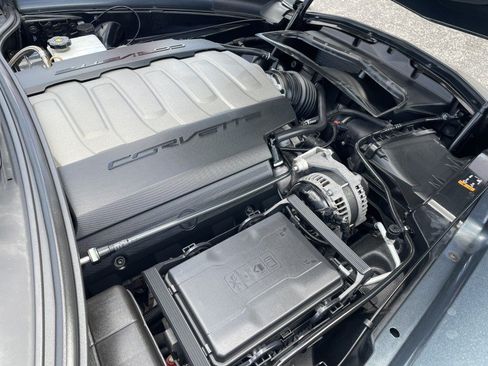 Used 2019 Chevrolet Corvette Stingray Coupe w/ 1LT RWD image 22