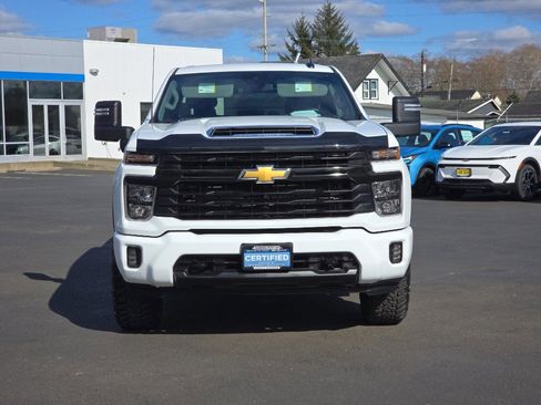 Certified 2025 Chevrolet Silverado 2500 LT w/ Convenience Package image 3