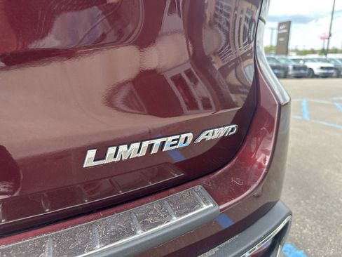 Used 2019 Toyota Highlander Limited Platinum AWD/4WD image 5