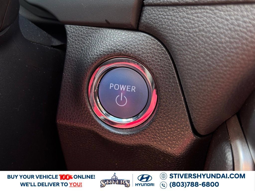 Used 2021 Toyota RAV4 XLE w/ Convenience Package AWD/4WD image 38