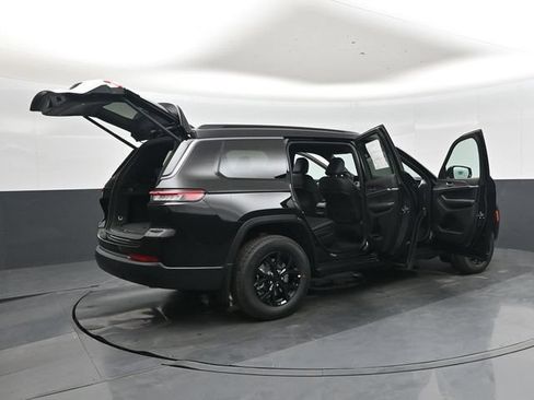 New 2026 Jeep Grand Cherokee L 4WD image 50