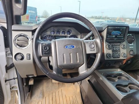 Used 2016 Ford F250 Lariat w/ Lariat Ultimate Package image 13