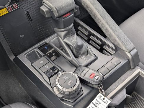 Used 2024 Toyota Tacoma TRD Sport w/ TRD Sport Upgrade Package image 33