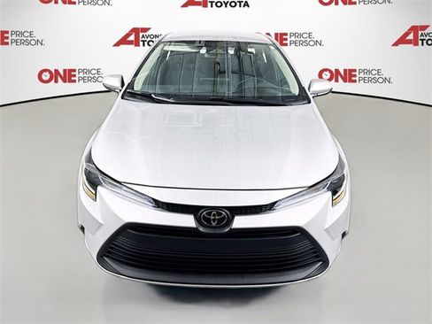 Certified 2025 Toyota Corolla LE image 2