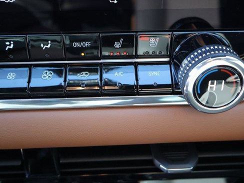 New 2025 GMC Canyon AT4 w/ Nightfall Edition image 27