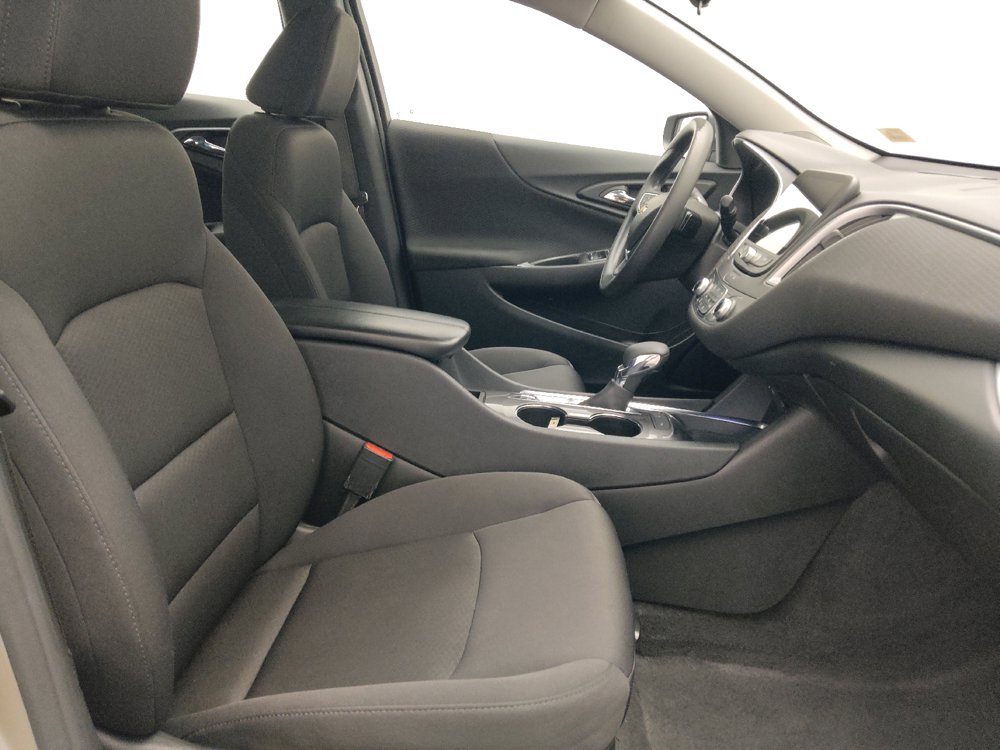 Used 2025 Chevrolet Malibu LT FWD image 21