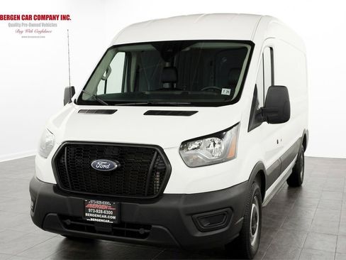 Used 2023 Ford Transit 250 Medium Roof RWD image 4