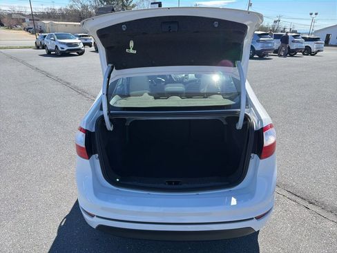 Used 2016 Ford Fiesta SE image 16