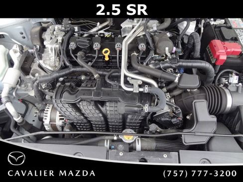 Used 2024 Nissan Altima 2.5 SR FWD image 36