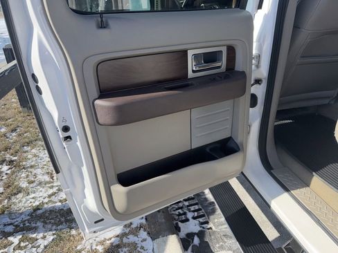 Used 2010 Ford F150 Lariat image 15