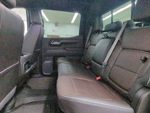 Used 2025 GMC Sierra 1500 Denali AWD/4WD image 25