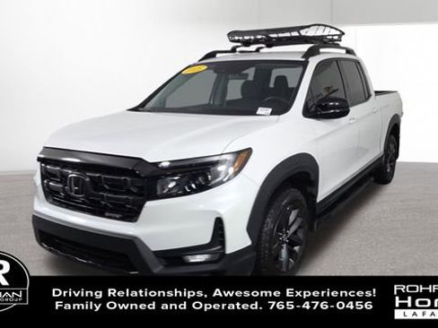 Used 2025 Honda Ridgeline Sport image 4