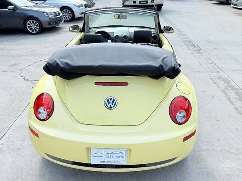 Used 2007 Volkswagen Beetle Convertible w/ Package 1 FWD image 23