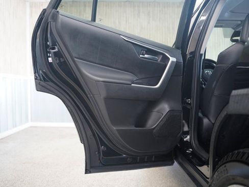 Used 2021 Toyota RAV4 XLE Premium AWD/4WD image 34