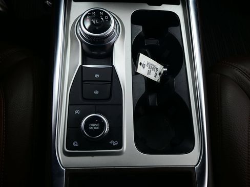Used 2024 Ford Explorer King Ranch w/ Technology Package AWD/4WD image 21