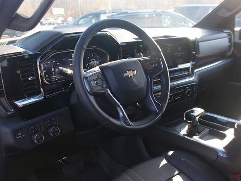 Used 2024 Chevrolet Silverado 1500 High Country w/ High Country Premium Package image 19