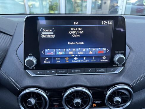 Used 2024 Nissan Sentra SV FWD image 18