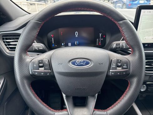 Used 2024 Ford Escape ST-Line w/ Tech Pack #1 AWD/4WD image 10