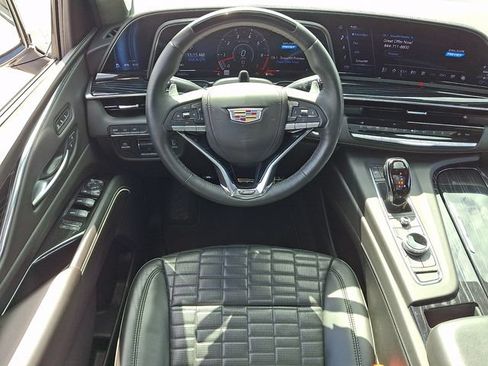 Certified 2024 Cadillac Escalade V w/ Heavy-Duty Trailer Package AWD/4WD image 11