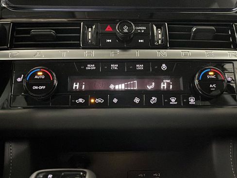 New 2026 Nissan Pathfinder SL AWD/4WD image 17
