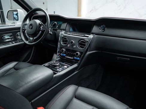 Used 2020 Rolls-Royce Cullinan image 35