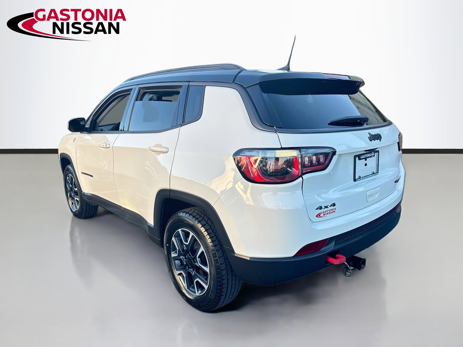 Used 2019 Jeep Compass Trailhawk w/ Cold Weather Group AWD/4WD image 6