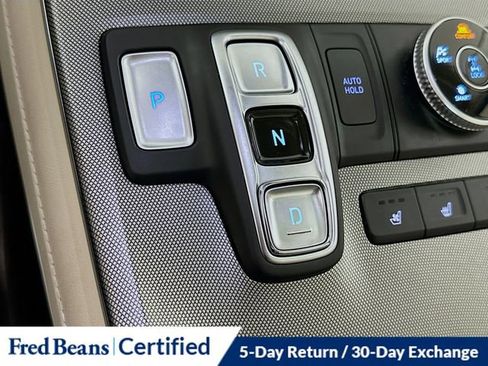 Used 2020 Hyundai Palisade Limited w/ Winter Weather Package image 19