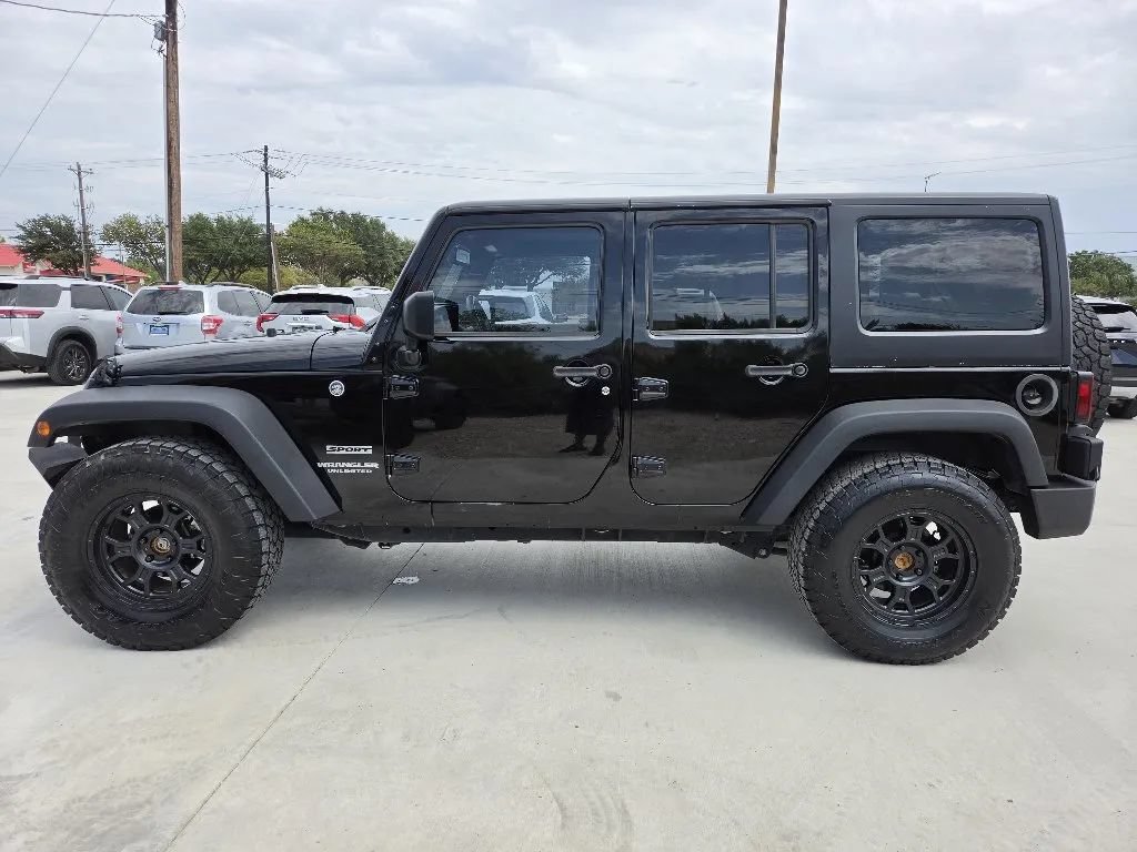 Used 2016 Jeep Wrangler Unlimited Sport w/ Quick Order Package 24S AWD/4WD image 9