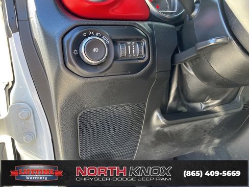 Used 2022 Jeep Wrangler Unlimited Rubicon w/ Steel Bumper Group image 7