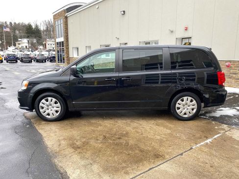 Used 2018 Dodge Grand Caravan SE image 15