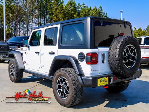 Used 2024 Jeep Wrangler Unlimited Rubicon image 7