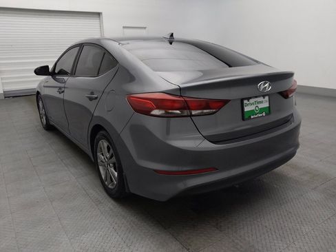 Used 2017 Hyundai Elantra SE image 5