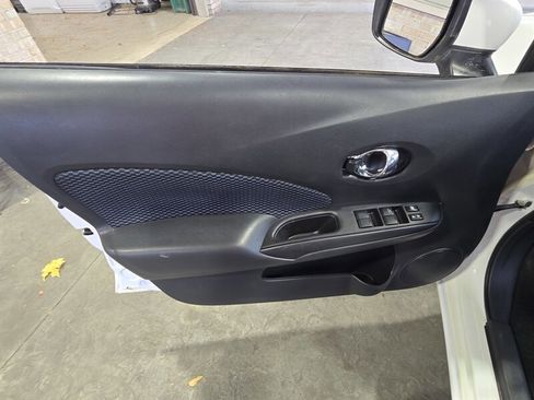 Used 2016 Nissan Versa Note SV image 11