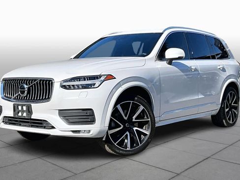 Used 2022 Volvo XC90 T6 Momentum w/ Climate Package image 1
