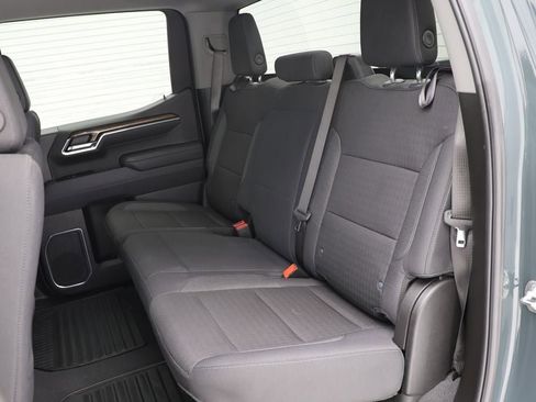 Used 2025 Chevrolet Silverado 1500 LT image 17