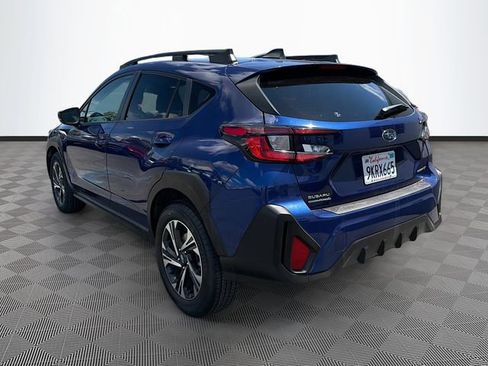 Used 2024 Subaru Crosstrek 2.0i Premium w/ Crosstrek Mirror Package AWD/4WD image 5