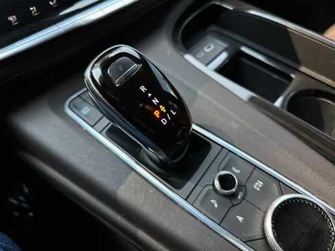 Used 2021 Cadillac Escalade ESV Sport image 34