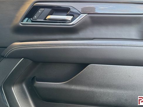 Certified 2025 GMC Yukon Elevation w/ LPO, Floor Liner Package image 21