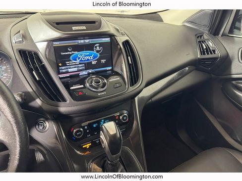 Used 2015 Ford Escape Titanium image 29