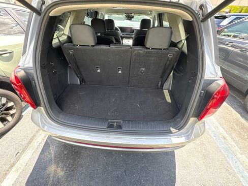 Used 2025 Hyundai Palisade SEL FWD image 21