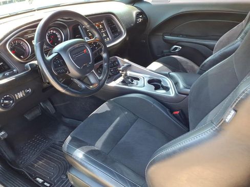Used 2019 Dodge Challenger R/T Scat Pack w/ Plus Package RWD image 14