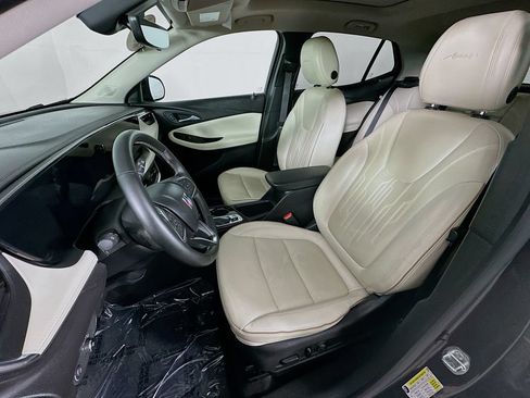 Used 2024 Buick Encore GX Avenir w/ Avenir Technology Package AWD/4WD image 28