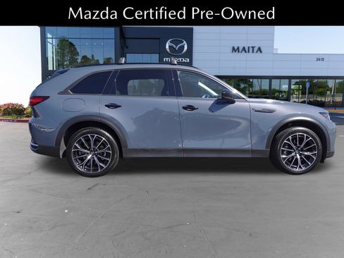 Certified 2025 MAZDA CX-70 Plug-In Hybrid w/ Premium Pkg AWD/4WD image 2