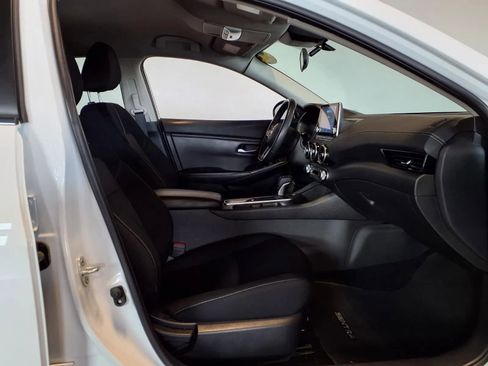 Used 2023 Nissan Sentra SV FWD image 10