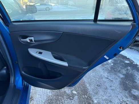 Used 2010 Toyota Corolla S image 25