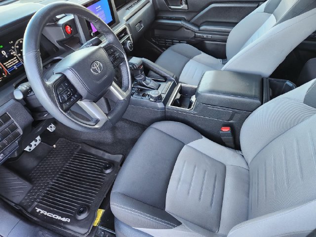 Used 2025 Toyota Tacoma TRD Sport AWD/4WD image 12